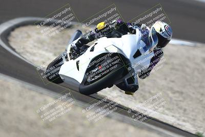 media/Nov-01-2025-TrackDaz (Sat) [[2b4d5192bc]]/B Group/1220pm (Turn 2 Outside)/